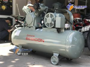 Máy nén khí Piston không dầu 2HP 1.5OP-9.5G5A hoàn toàn không có chất bôi trơn nên chất liệu dùng phải chịu được nhiệt tốt, chống mòn tốt.